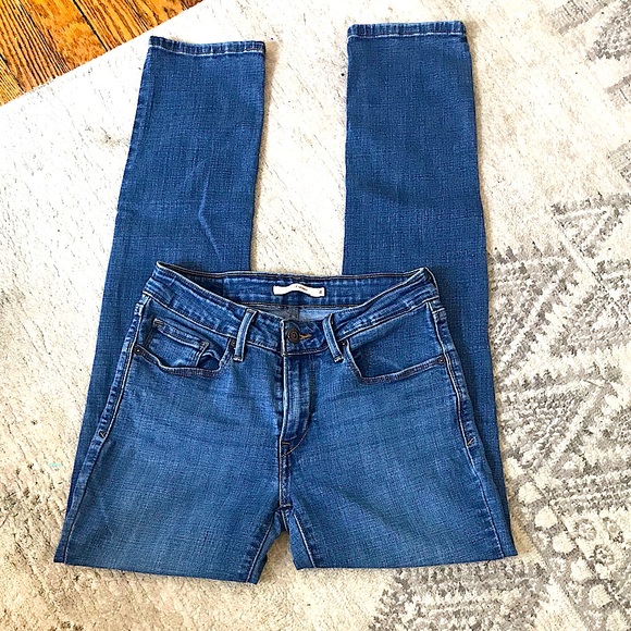 Levi’s Medium Blue Skinny Jean - Picture 2 of 9